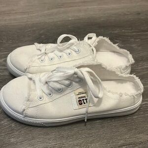 White backless sneakers